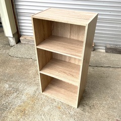 シンプル　ナチュラルな　三段ボックス　美品　