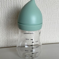 哺乳瓶の画像