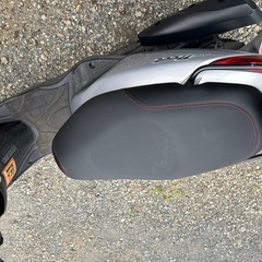 アクシストリート　125cc   実動　リヤボックス付き　サービスマニュアルとパーツカタログありの画像