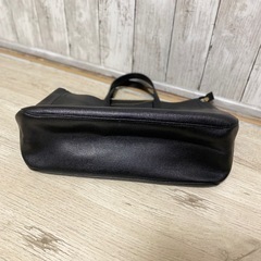本日限定！定価64,900円本革！FURLAフルラのハンドバッグ！の画像