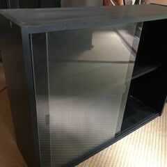 ガラス製ディスプレイケース　サイズ: 幅　59.3　x　奥行　1...