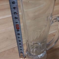 長めのグラス一個の画像