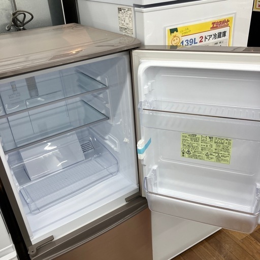 極上品☆SHARP 冷蔵庫 2019年製 137L 2019年製 SHARP 冷凍冷蔵庫 137L 左開き 白 単身向け 動作確認済