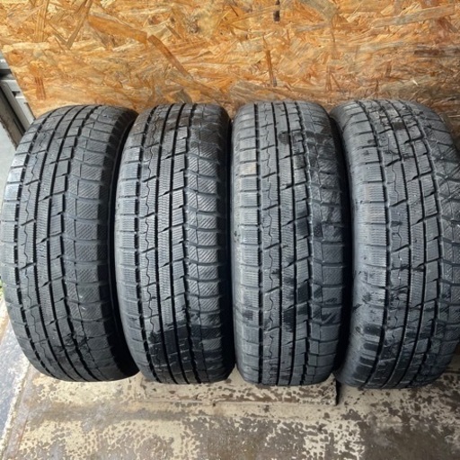 バリ山　TOYO TRANPATH TX 195/65R15 スタッドレス　タイヤ　2021年製　15インチ