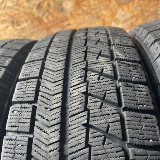 極上タイヤ　BRIDGESTONE ブリヂストン　ブリジストン　VRX 185/65R15 スタッドレス　タイヤ　2020年製　15イ