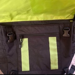 HUF MESSENGER BAG HUF メッセンジャーの画像