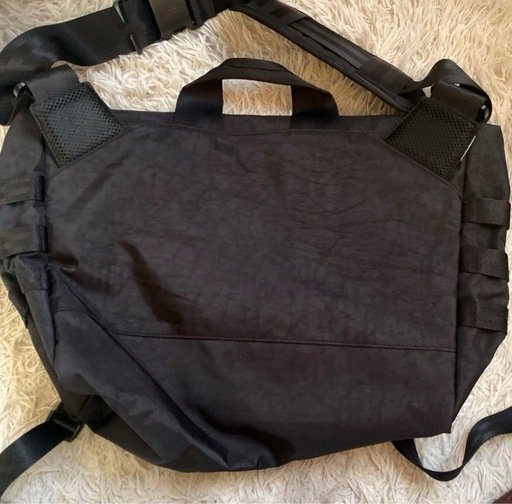 HUF MESSENGER BAG HUF メッセンジャー