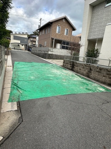 【ドリーム尾浜店】2枚扉オープンボード　綾野　WH　※上段の中板１枚欠品　※全体的に使用感あり　※キズ、スレ等あり　高さ(H)201.5×幅 (W)120× 奥行(D)53(cm) ドリーム尾浜店】2枚扉オープンボード 綾野 WH ※上段の中板1枚欠品
