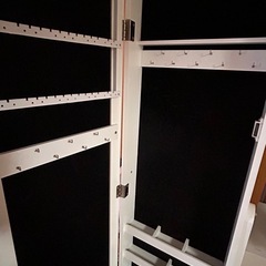 アクセサリー収納付き鏡