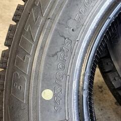 スタッドレスタイヤ ブリジストン VRX 145/80R13の画像