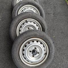 終了　１５５/７０Ｒ１３    ４Ｊ   タイヤ小ヒビありますが...