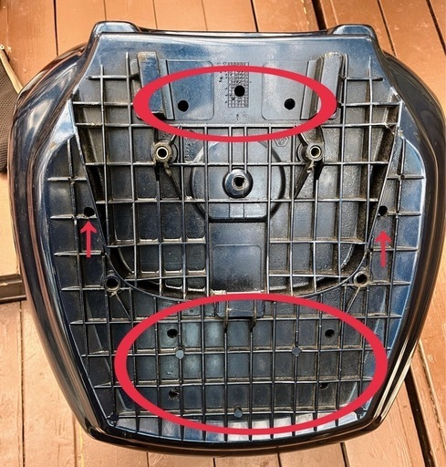 ベスパ純正リアボックス　ネイビー　紺色　中古　鍵2つ付き ベスパ純正リアボックスネイビー紺色中古鍵2つ付き (ヨウデラックス