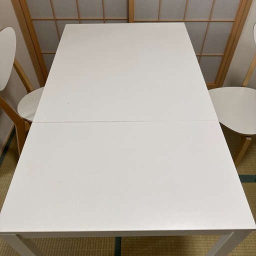 お値下げしました！【3点セット】イケア テーブルと椅子2個