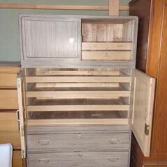 昭和家具　タンス　着物の画像