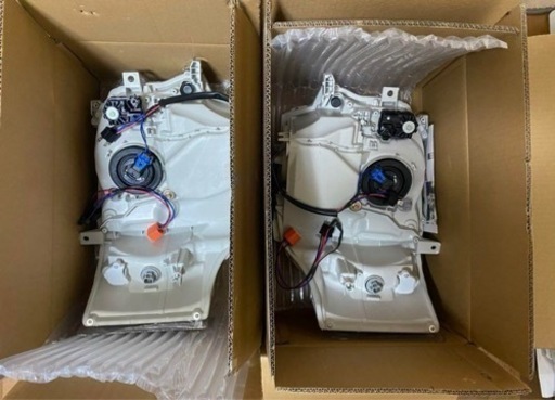 ハイエース200系 純正タイプLEDヘッドライト新品