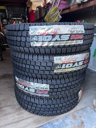 引き渡し予定者決まりました。未使用ヨコハマスタッドレスタイヤ　145/R12 6PR