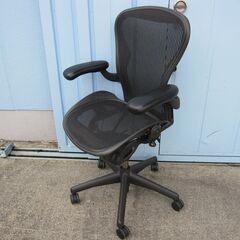 アーロンチェア　Bサイズ　可動肘　レバーカバー1ヶ所無し