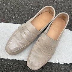 元値1万超え　あしながおじさん　フラットシューズ　ゴールド
