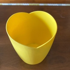 陶器の鉢の画像