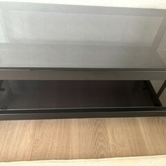ガラステーブルの画像