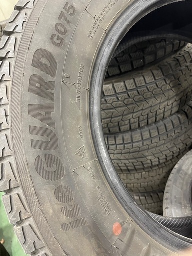 値下げ‼️　スタッドレス　冬タイヤ　ヨコハマ　16インチ