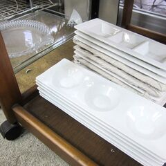 食器 どれでも一つ30円 茶碗 コップ 湯呑 角皿 小皿 お玉 調理皿 おちょこなど 色いろあります。の画像