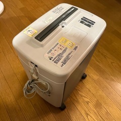 【動作確認済】アイリスオーヤマ　シュレッダー