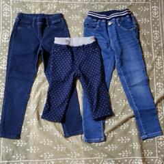 女児　ストレッチパンツ　１２０セット