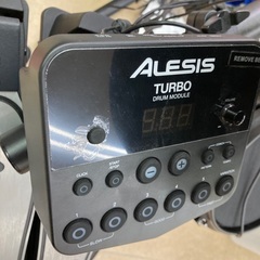 電子ドラムセットの画像