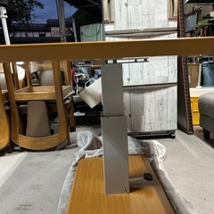 ニトリ　昇降テーブル　ガス圧式の画像