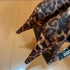 新品未使用 ヒョウ柄 ブーツ ブーティの画像