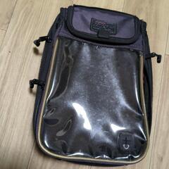 バイク用のマグネット式タンクバッグ