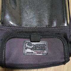 バイク用のマグネット式タンクバッグの画像