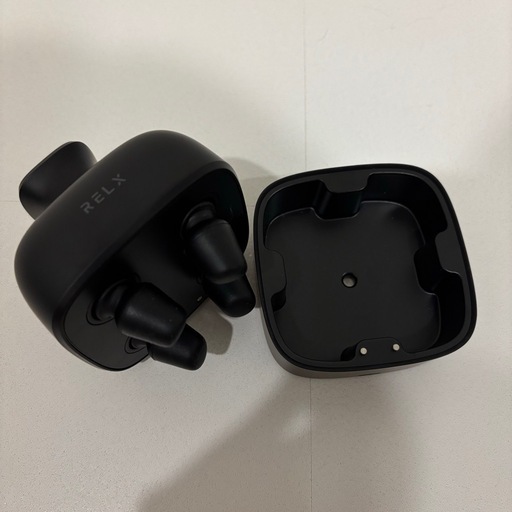 【定価¥12,800】新品！RELX(リラクス) EX08B EMSヘッドスパ  ベッドマッサージ マッサージ機 マットブラック