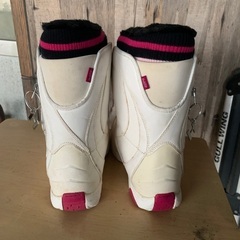 25cmのスノーボードブツになります、の画像