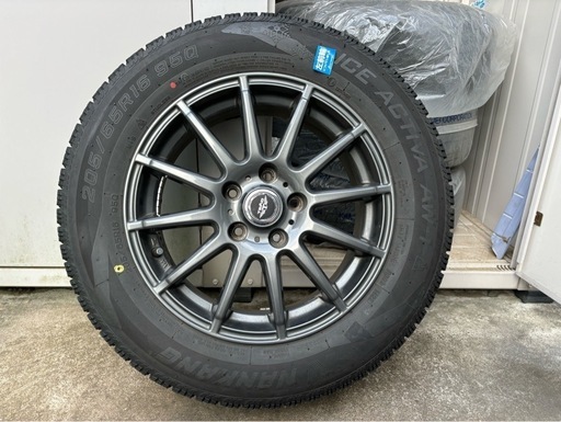 205/65/16 スタッドレスホイール付き