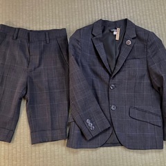 HIROMIChIフォーマルスーツ、服サイズ130、靴サイズ20.0センチの画像