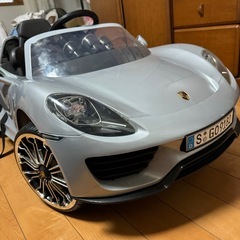 トイザらス　ポルシェ　電動　おもちゃ