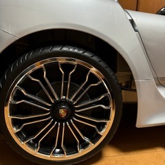 トイザらス　ポルシェ　電動　おもちゃの画像
