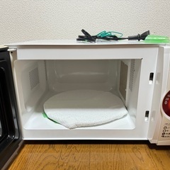 配送可　SHARP 電子レンジ　RE-T3の画像