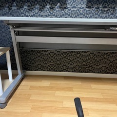 取引中　　【美品】スタッキングデスク、会議室や作業台としての画像