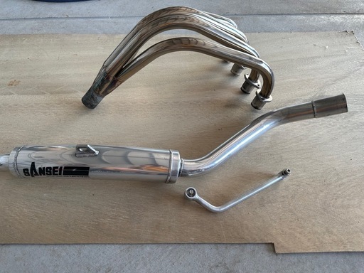 ゼファー400マフラー