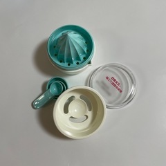 未使用品　 便利レモン搾り、大さじ小さじ、卵分　3点セットの画像