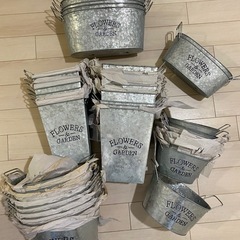 新品 ブリキ　植木鉢　プランター　ポット　鉢　鉢カバー