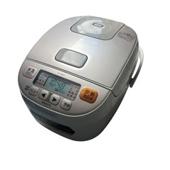 【中古美品】マイコン炊飯ジャー　2017年製の画像