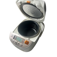 【中古美品】マイコン炊飯ジャー　2017年製の画像