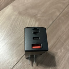 モバイルバッテリー 5000mAh コンセント一体型の画像
