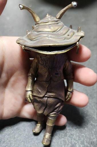 ウルトラマン　カネゴン