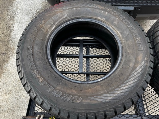 【売れなければ11月いっぱいで廃棄】YOKOHAMA スタッドレス ジオランダー I/T-S 275/70/R16