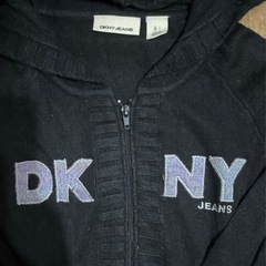 DKNY フード付き　ニットの画像